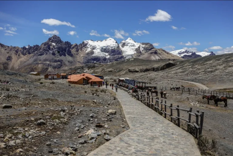 Camino al nevado Pastoruri