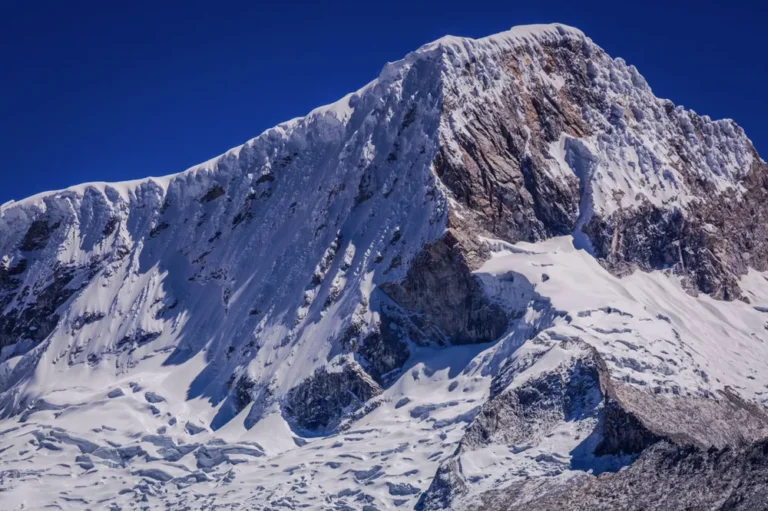 Nevado Alpamayo Climb