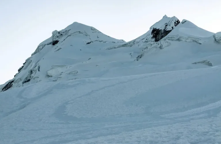 Nevado Vallunaraju